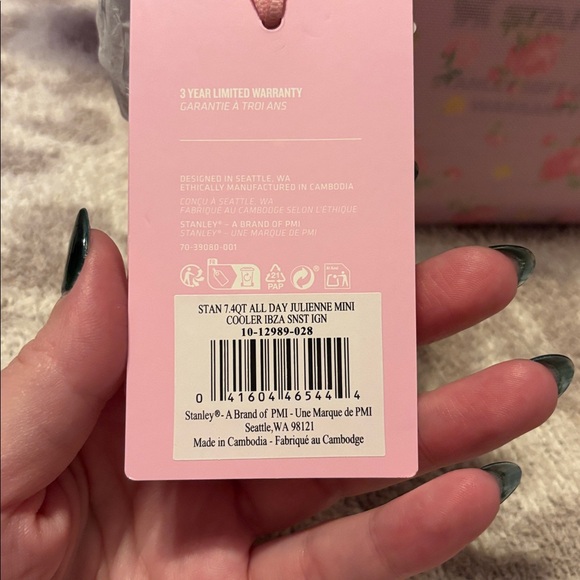 Stanley x LoveShackFancy 7.4 QT Julienne Mini Soft Cooler - Picture 3 of 6